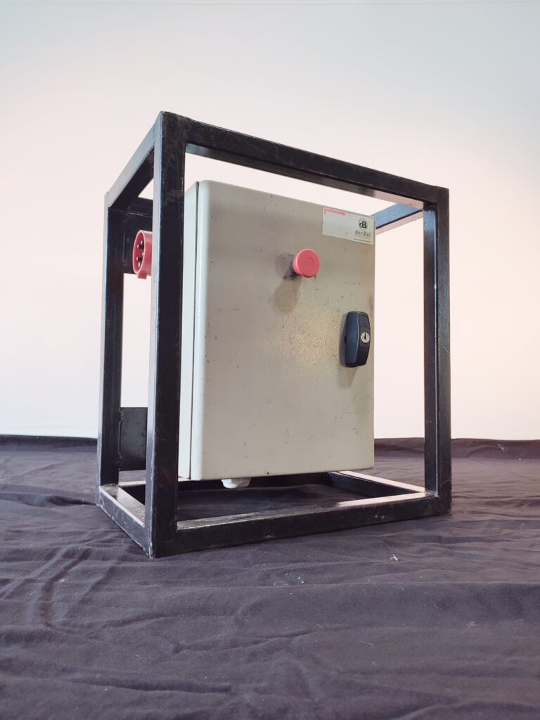 ARMOIRE DE DISTRIBUTION 32A